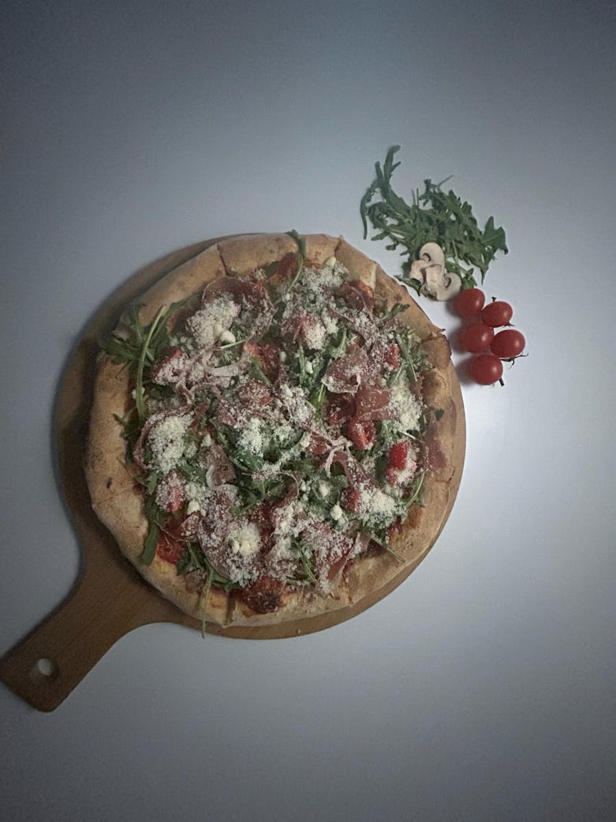 Pizza Crudo e Rucola
